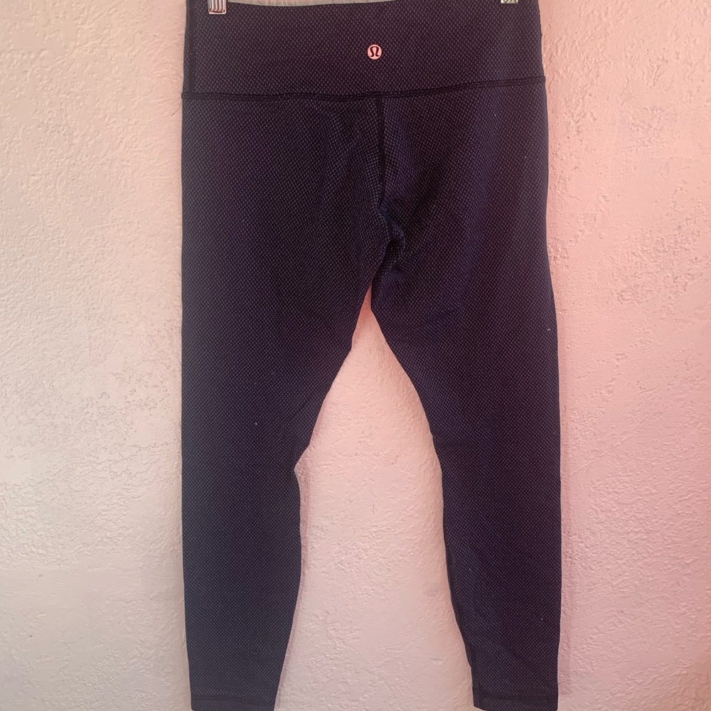 LULULEMON 6 leggings - Picture 1 of 5